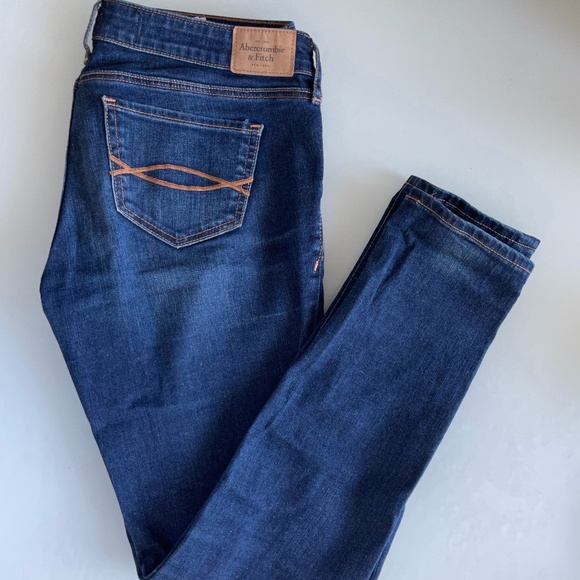 Abercrombie & Fitch - Stretch Skinny Ankle Jean - Dark and light wash - Size 26 - Picture 2 of 11